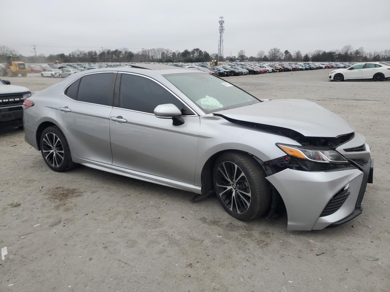 2019 Toyota Camry VIN 4T1B11HK4KU717428 Copart auction photo, front end / side damage thumbnail 4