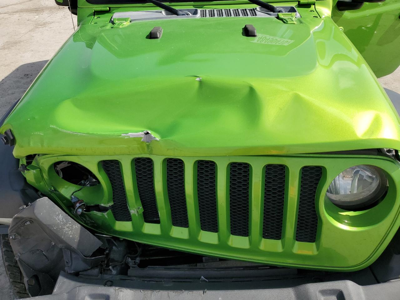 2018 Jeep Wrangler VIN 1C4HJXDG8JW272536 Copart auction photo, rear end / hail damage thumbnail 11