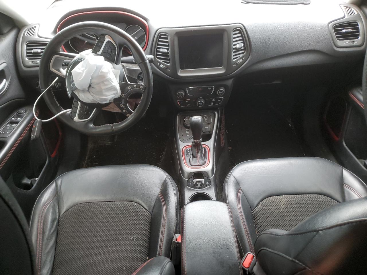 2019 Jeep Compass VIN 3C4NJDDB4KT765742 Copart auction photo, all over damage thumbnail 8
