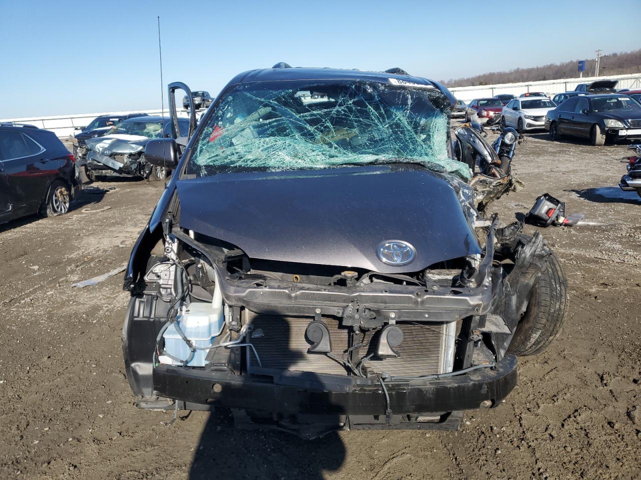 2014 Toyota Sienna VIN 5TDYK3DC7ES520378 Copart auction photo, all over damage thumbnail 5