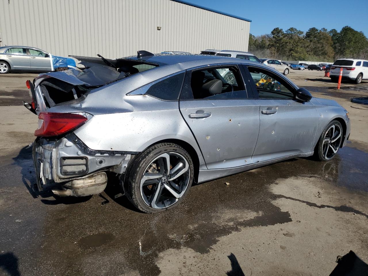2022 Honda Accord VIN 1HGCV1F36NA110723 Copart auction photo, vandalism / rear end damage thumbnail 3