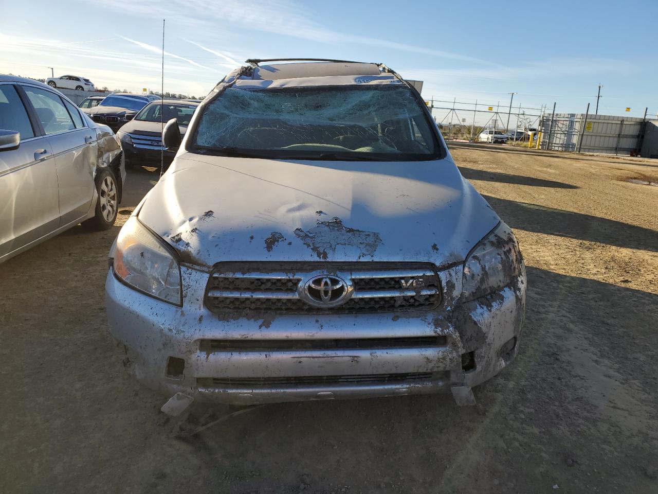 2007 Toyota RAV 4 VIN JTMBK31V576019956 Copart auction photo, rollover damage thumbnail 5