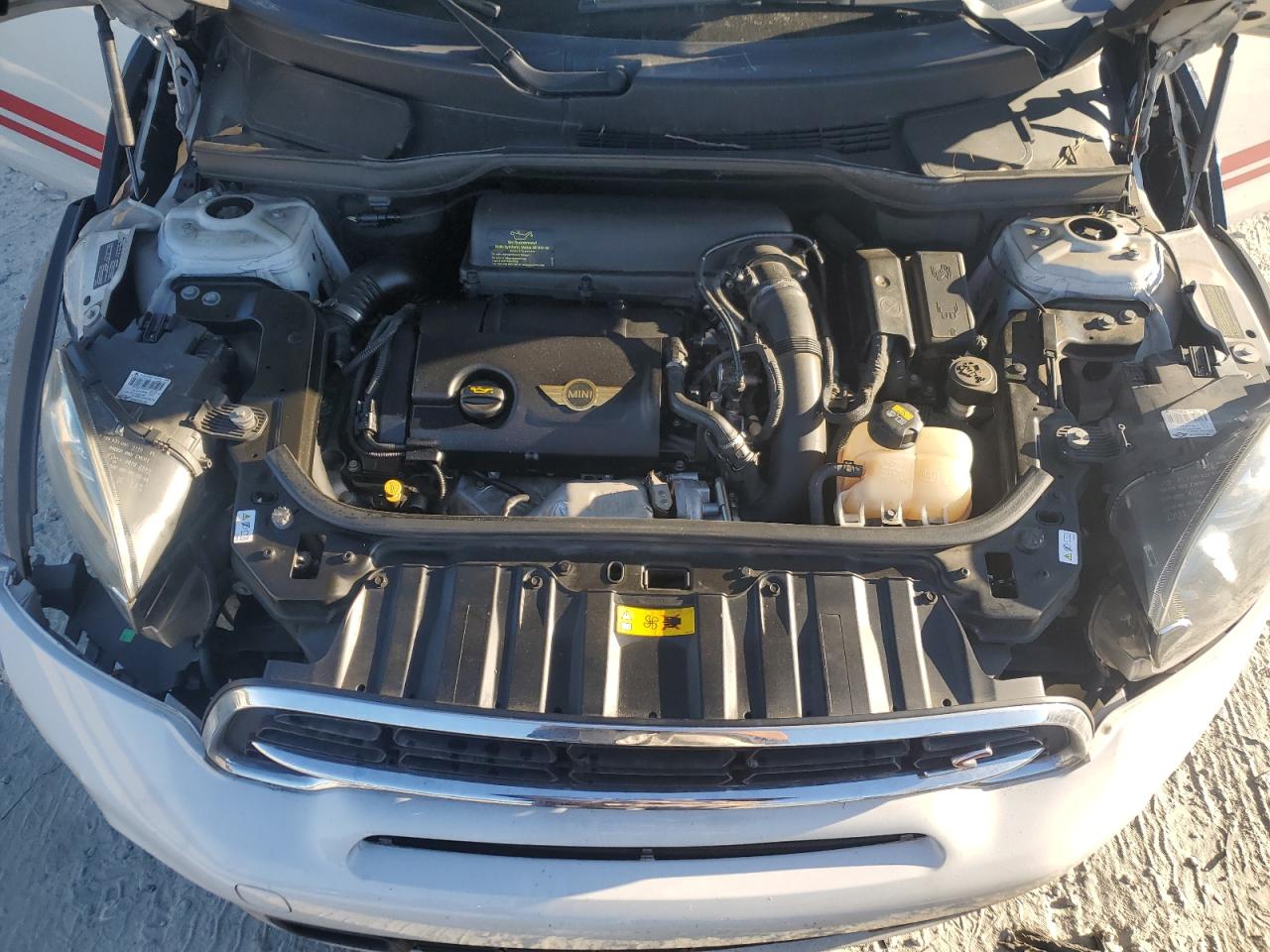 2015 MINI Cooper VIN WMWZC3C5XFWT02034 Copart auction photo, front end damage thumbnail 11
