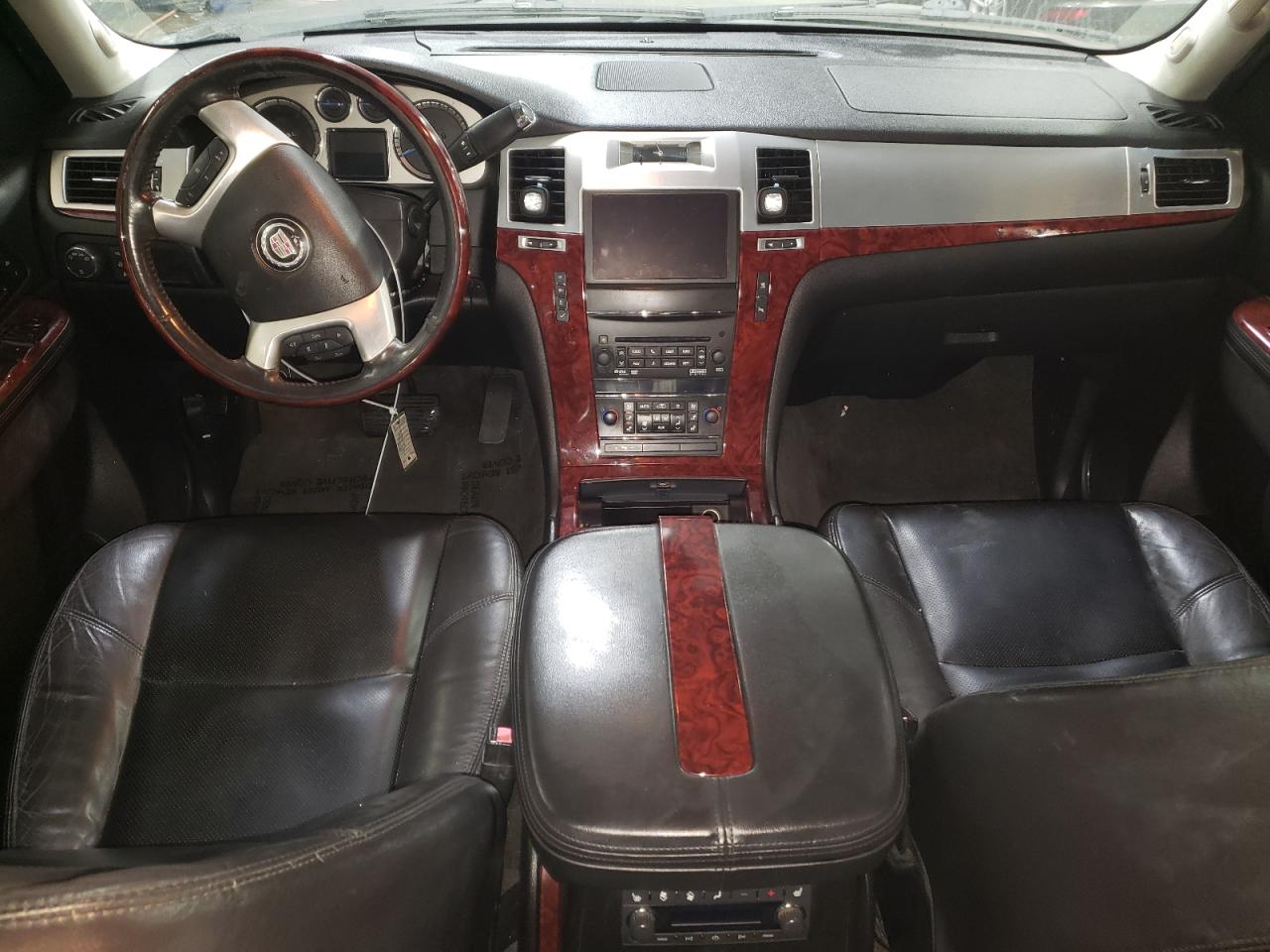 2011 Cadillac Escalade VIN 1GYS4AEF2BR263664 Copart auction photo, front end / side damage thumbnail 8