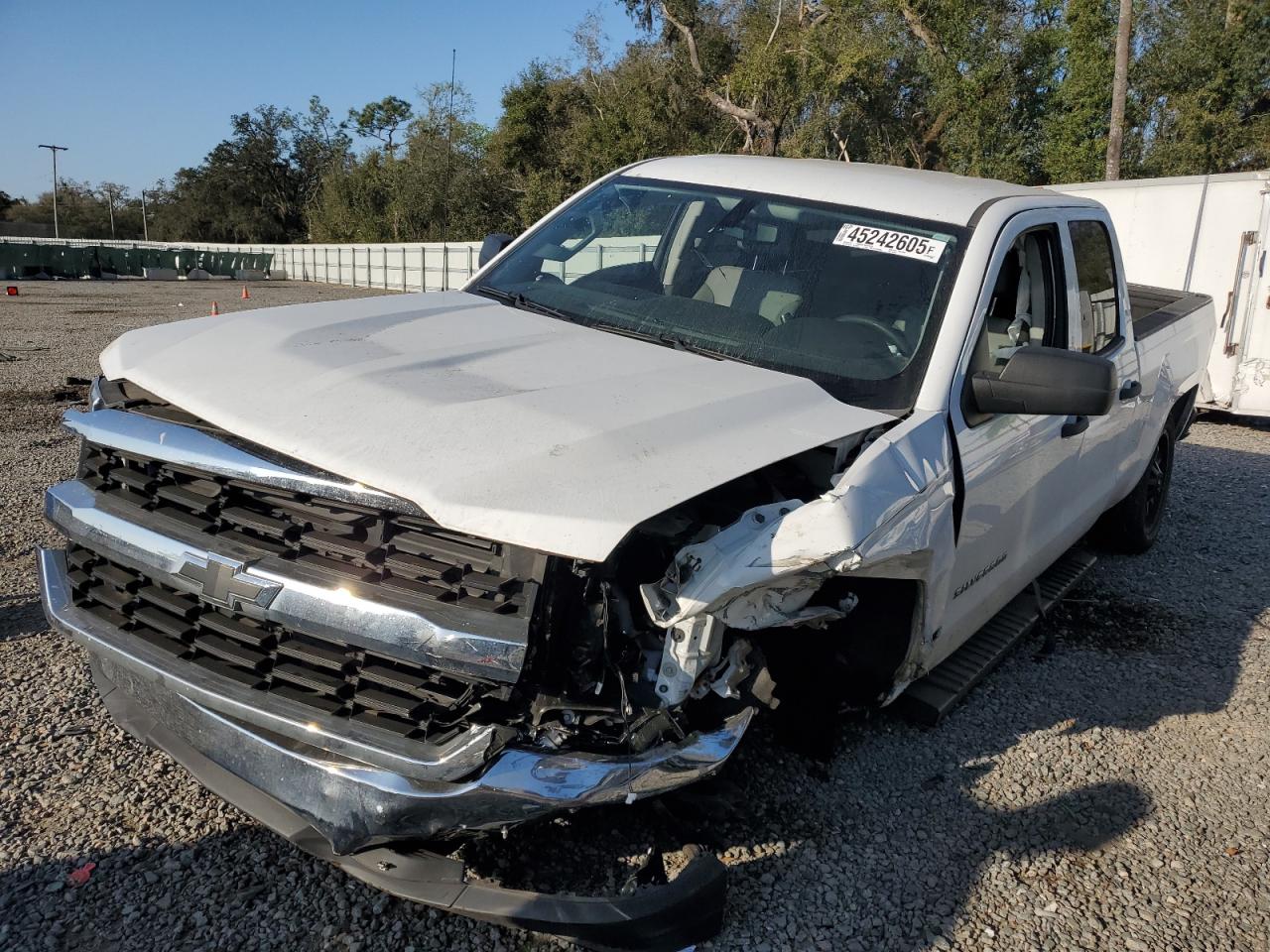 2018 Chevrolet Silverado VIN 1GCRCNEH3JZ344851