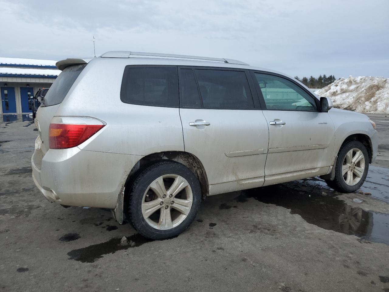 2010 Toyota Highlander VIN JTEDK3EH8A2166036 Copart auction photo, side / rear end damage thumbnail 3