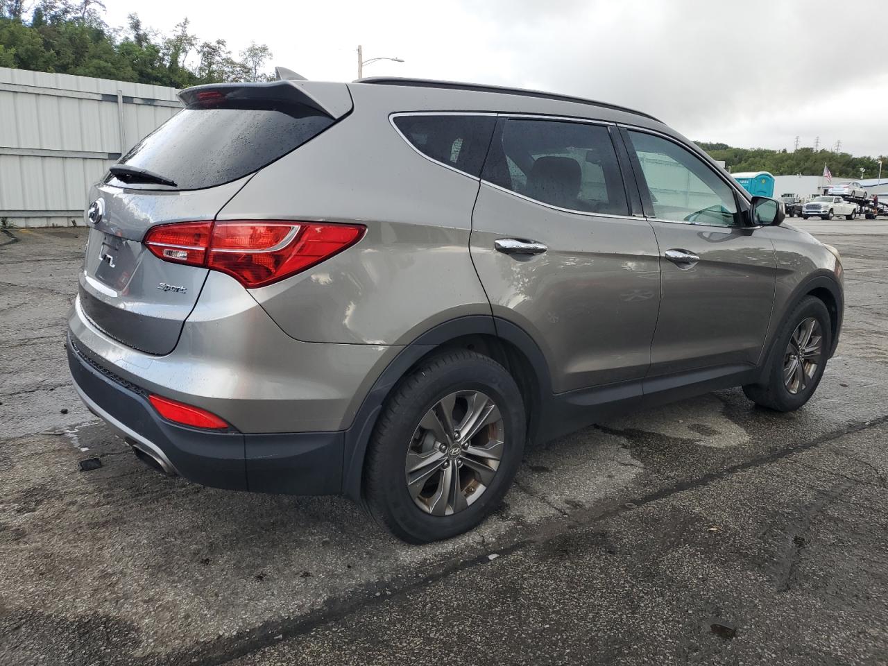 2013 Hyundai Santa Fe VIN 5XYZU3LB8DG014660 Copart auction photo, normal wear damage thumbnail 3