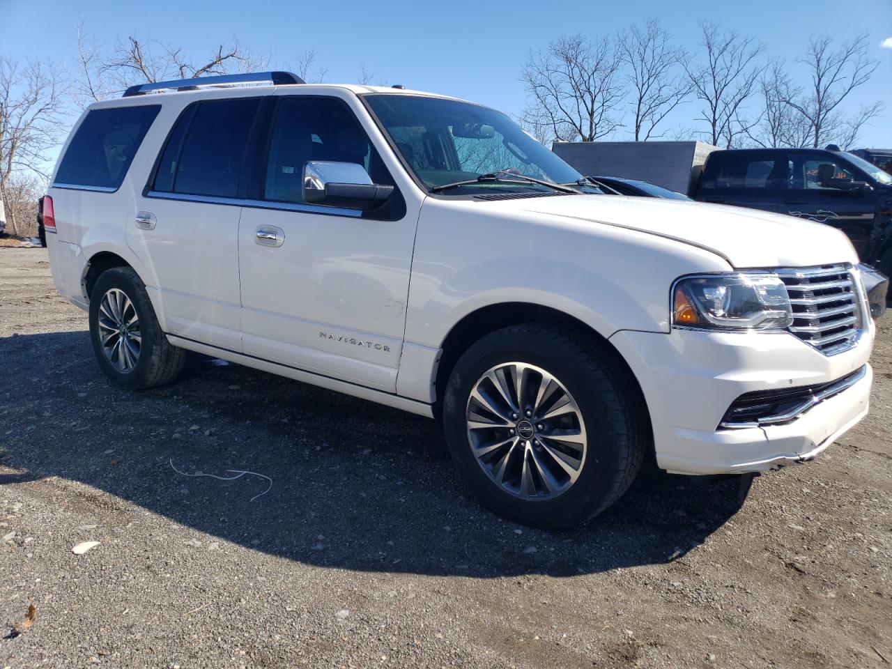 2015 Lincoln Navigator VIN 5LMJJ2JT7FEJ14619 Copart auction photo, front end damage thumbnail 4