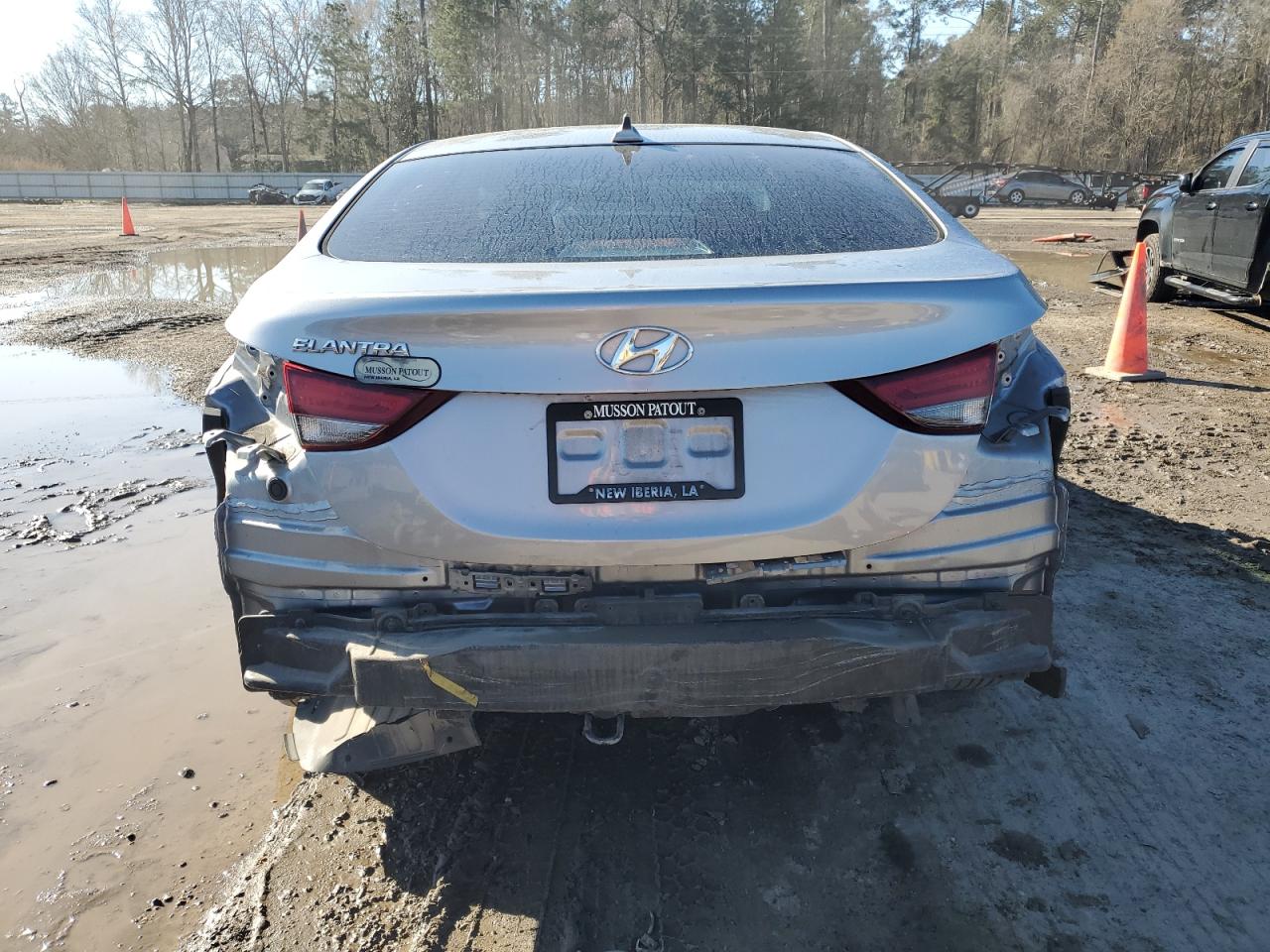 2016 Hyundai Elantra VIN 5NPDH4AE2GH691783 Copart auction photo, rear end / minor dent/scratches damage thumbnail 6