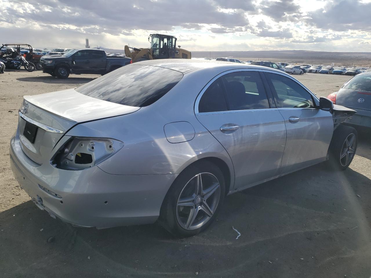 2017 Mercedes-Benz E-klasse VIN WDDZF4JB5HA036310 Copart auction photo, front end / rear end damage thumbnail 3