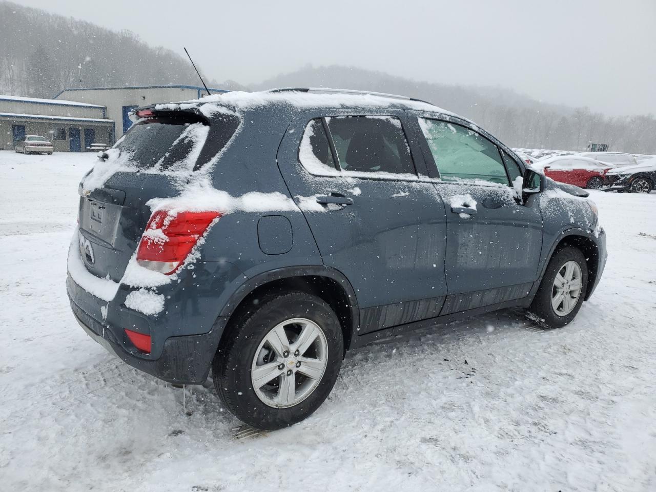 2022 Chevrolet Trax VIN KL7CJPSM2NB562140 Copart auction photo, front end damage thumbnail 3