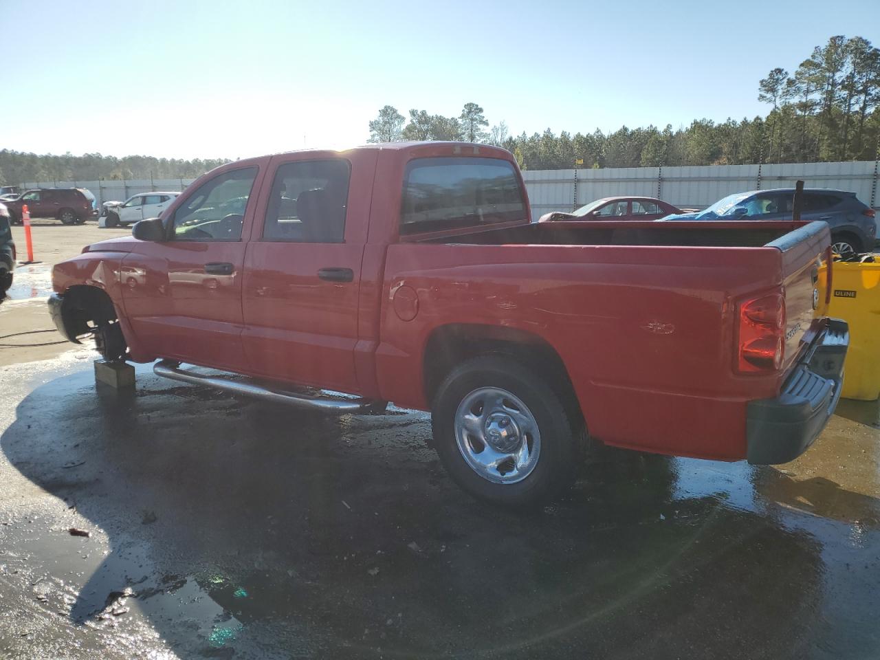2007 Dodge Dakota VIN 1D7HE28K07S111612 Copart auction photo, front end / undercarriage damage thumbnail 2