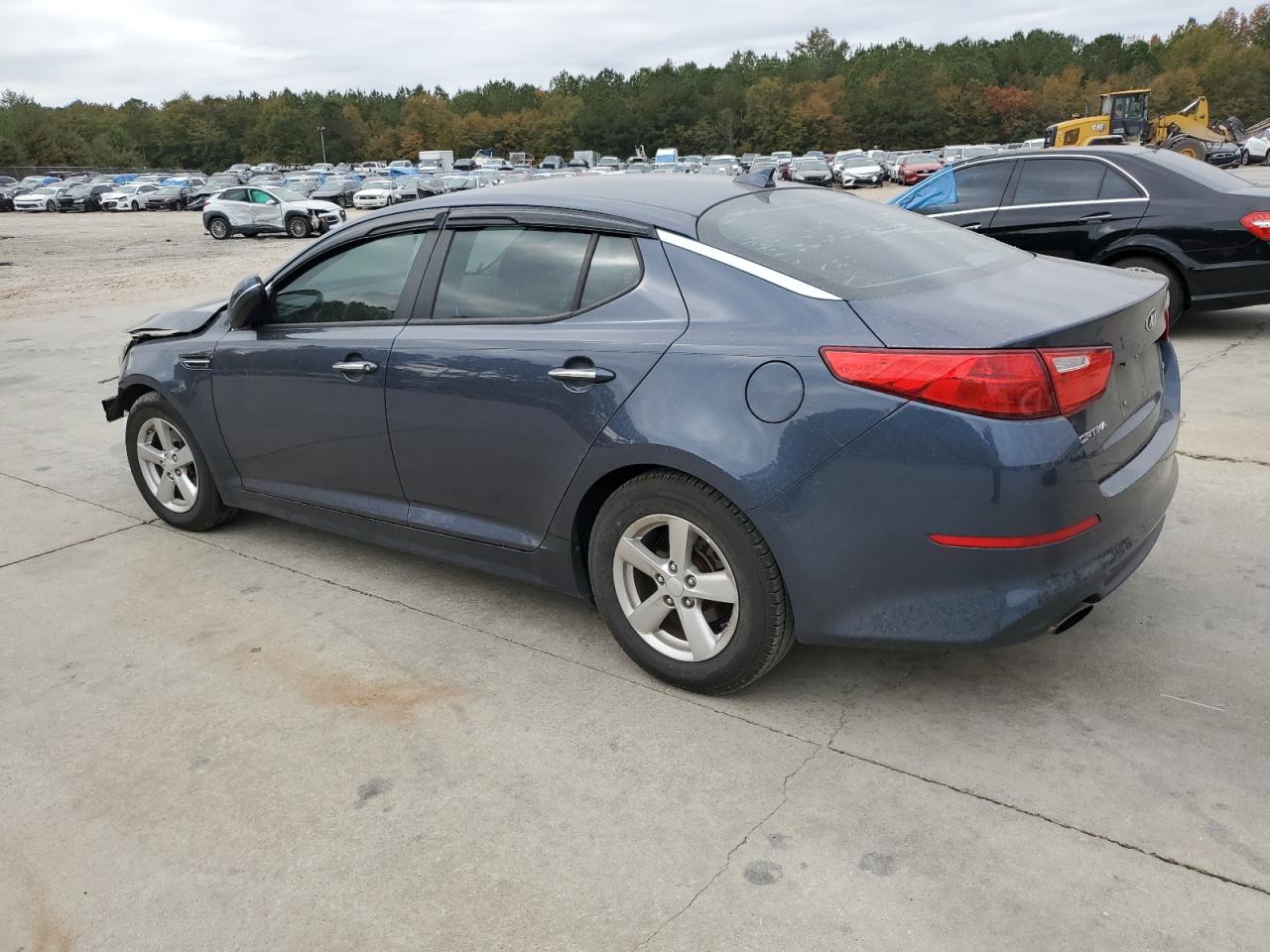 2015 KIA Optima VIN 5XXGM4A7XFG486300 Copart auction photo, front end damage thumbnail 2