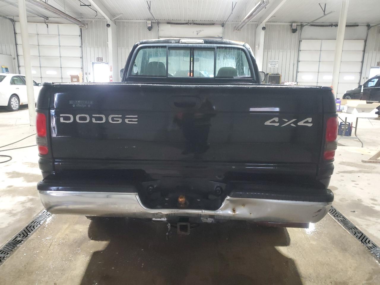 1996 Dodge RAM VIN 1B7HF16Z3TS706644 Copart auction photo, hail / side damage thumbnail 6