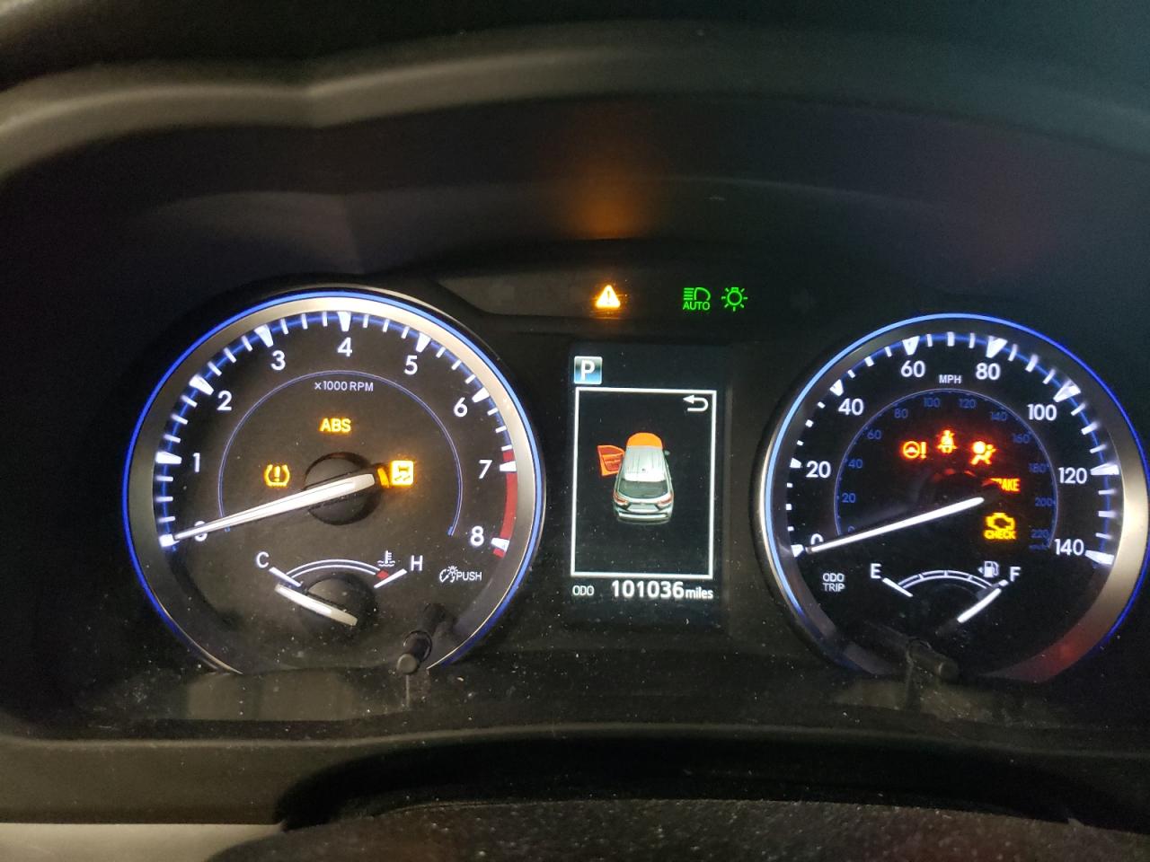 2018 Toyota Highlander VIN 5TDDZRFH6JS833552 Copart auction photo, front end damage thumbnail 9