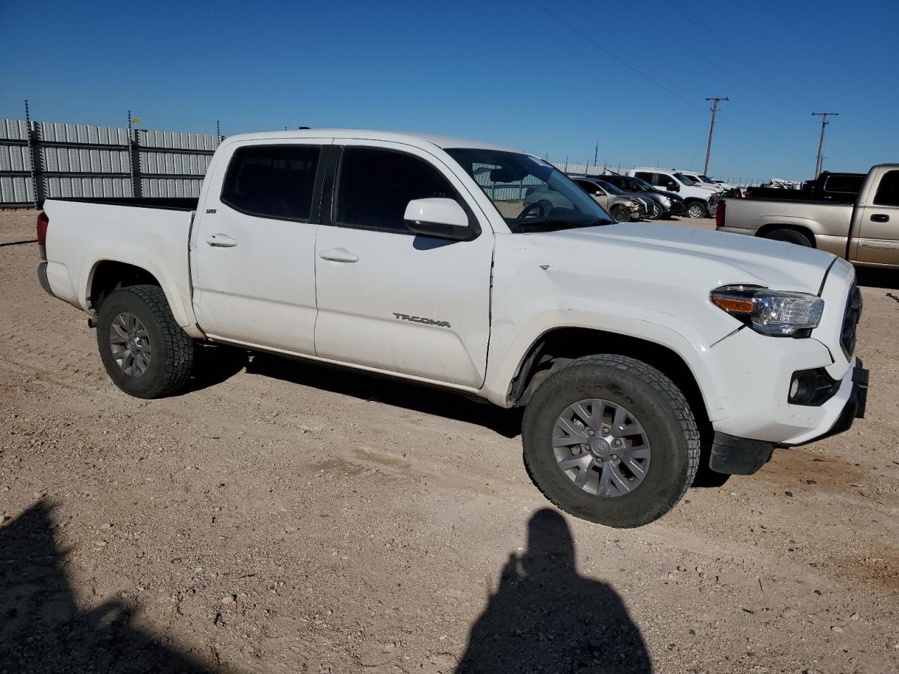 2019 Toyota Tacoma VIN 3TMCZ5AN6KM247730 Copart auction photo, all over damage thumbnail 4