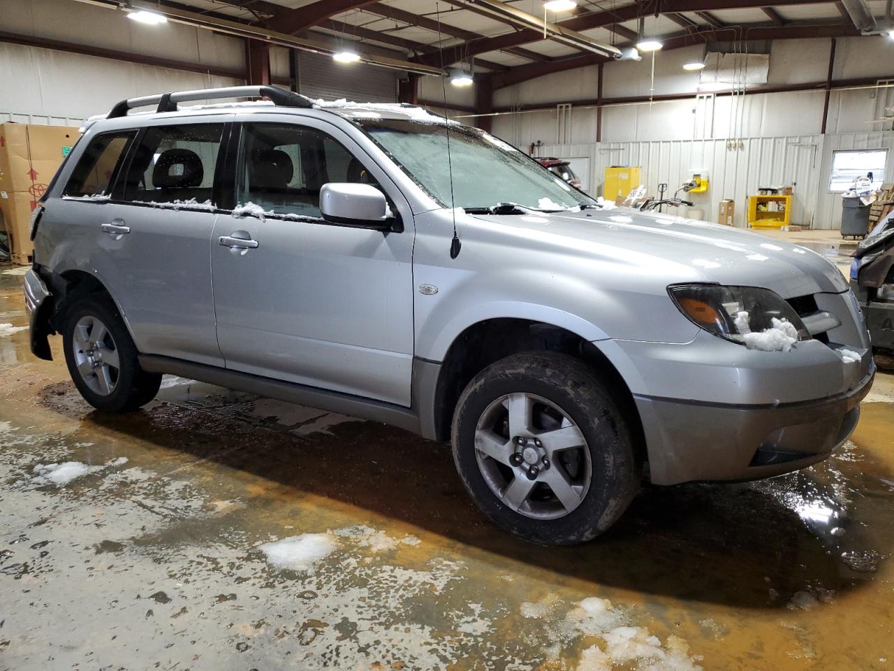 2004 Mitsubishi Outlander VIN JA4LX41F54U000247 Copart auction photo, rear end / side damage thumbnail 4