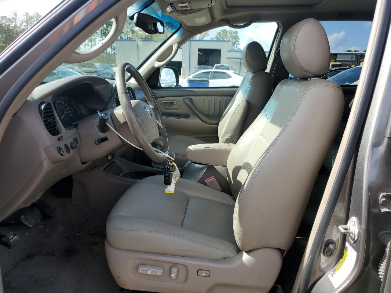 2005 Toyota Sequoia VIN 5TDBT48A85S237263 Copart auction photo, side / rear end damage thumbnail 7
