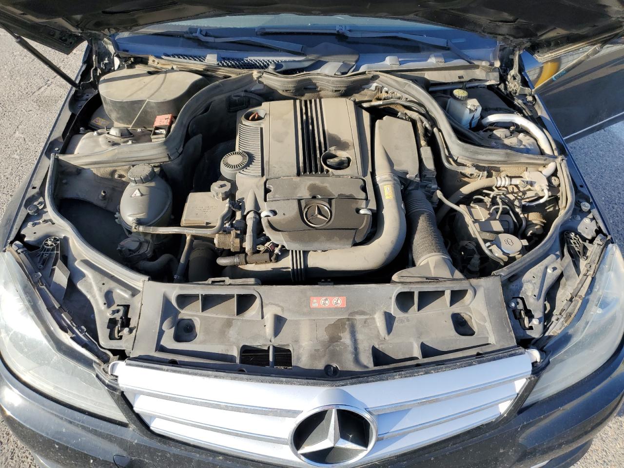 2013 Mercedes-Benz C-klasse VIN WDDGF4HB1DA808664 Copart auction photo, mechanical damage thumbnail 11
