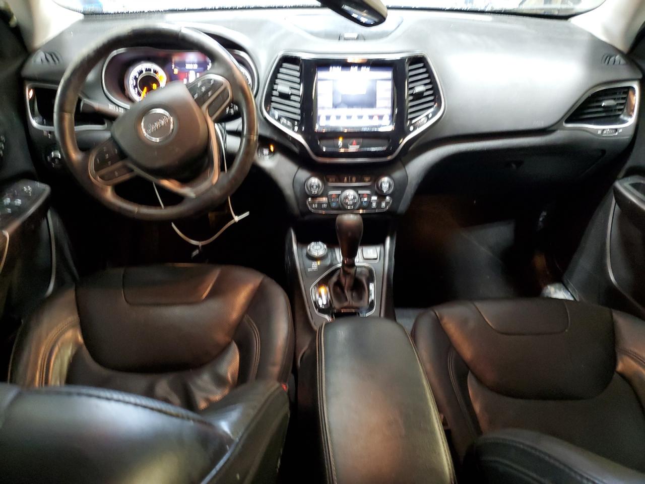 2019 Jeep Grand Cherokee VIN 1C4PJMDX0KD391902 Copart auction photo, all over damage thumbnail 8