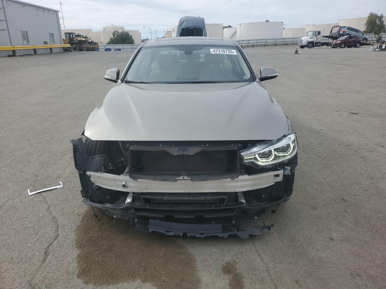 2018 BMW 3er VIN WBA8A9C56JAH14612 Copart auction photo, front end damage thumbnail 5