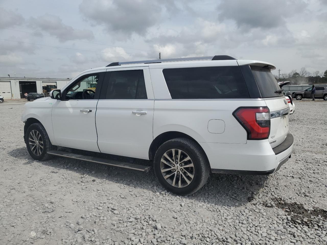 2018 Ford Expedition VIN 1FMJK1KTXJEA11308 Copart auction photo, front end / minor dent/scratches damage thumbnail 2
