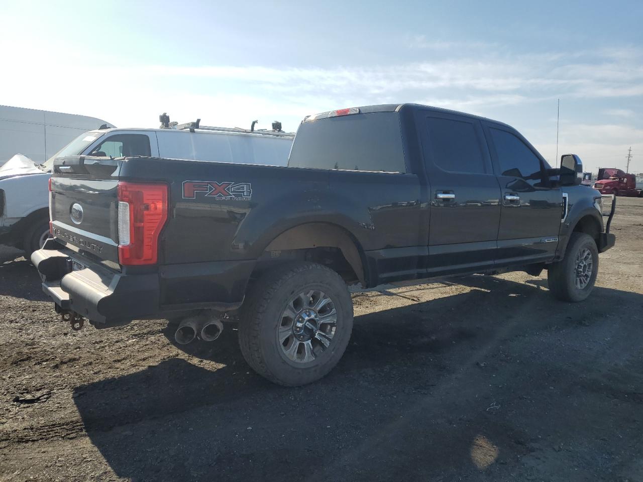 2018 Ford F250 VIN 1FT7W2BT8JEB27650 Copart auction photo, burn - interior damage thumbnail 3