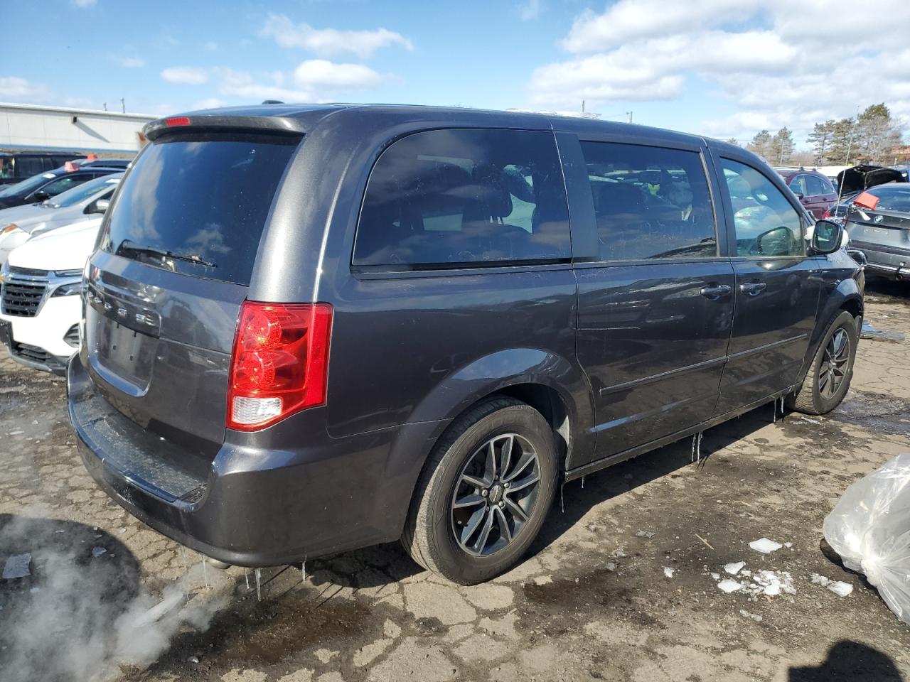2016 Dodge Caravan VIN 2C4RDGBG1GR220407 Copart auction photo, minor dent/scratches damage thumbnail 3