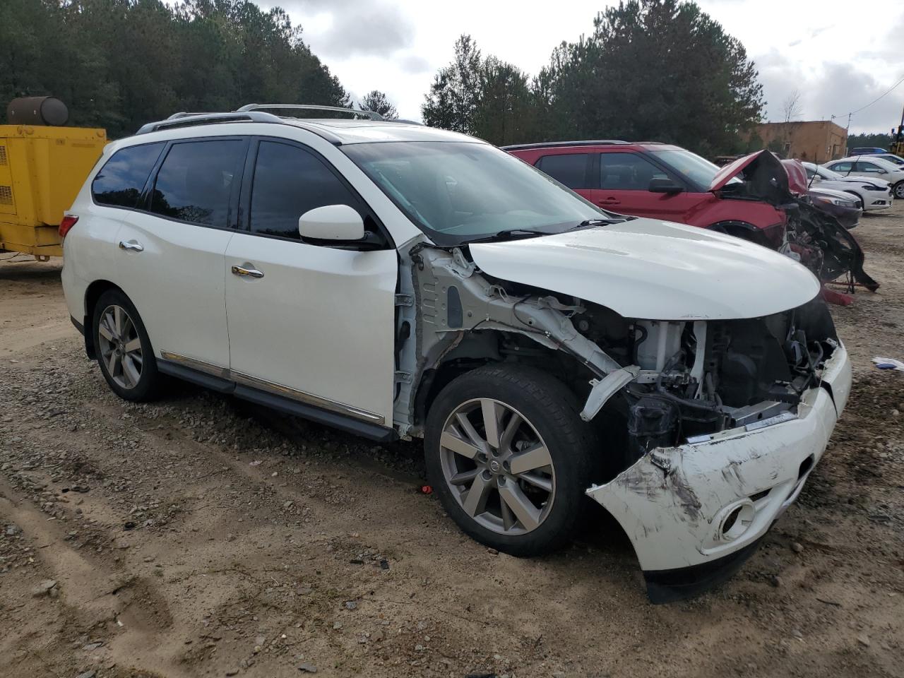 2016 Nissan Pathfinder VIN 5N1AR2MM2GC615169 Copart auction photo, front end damage thumbnail 4