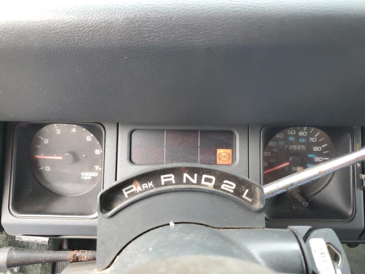 1994 Jeep Wrangler VIN 1J4FY49S2RP465201 Copart auction photo, water/flood / minor dent/scratches damage thumbnail 9