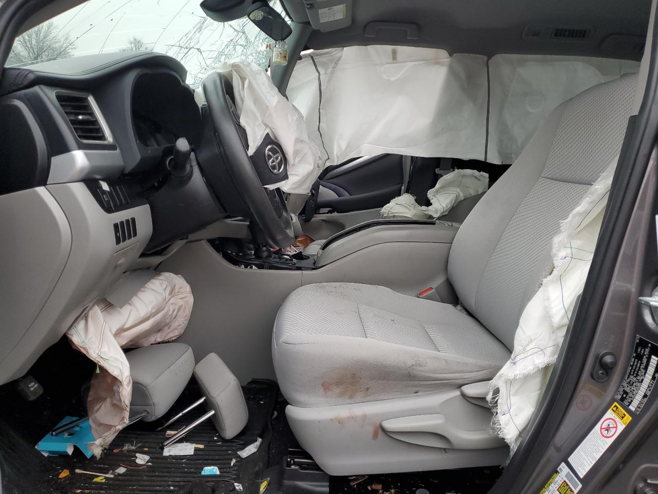 2019 Toyota Highlander VIN 5TDZARFH5KS055033 Copart auction photo, all over / minor dent/scratches damage thumbnail 7
