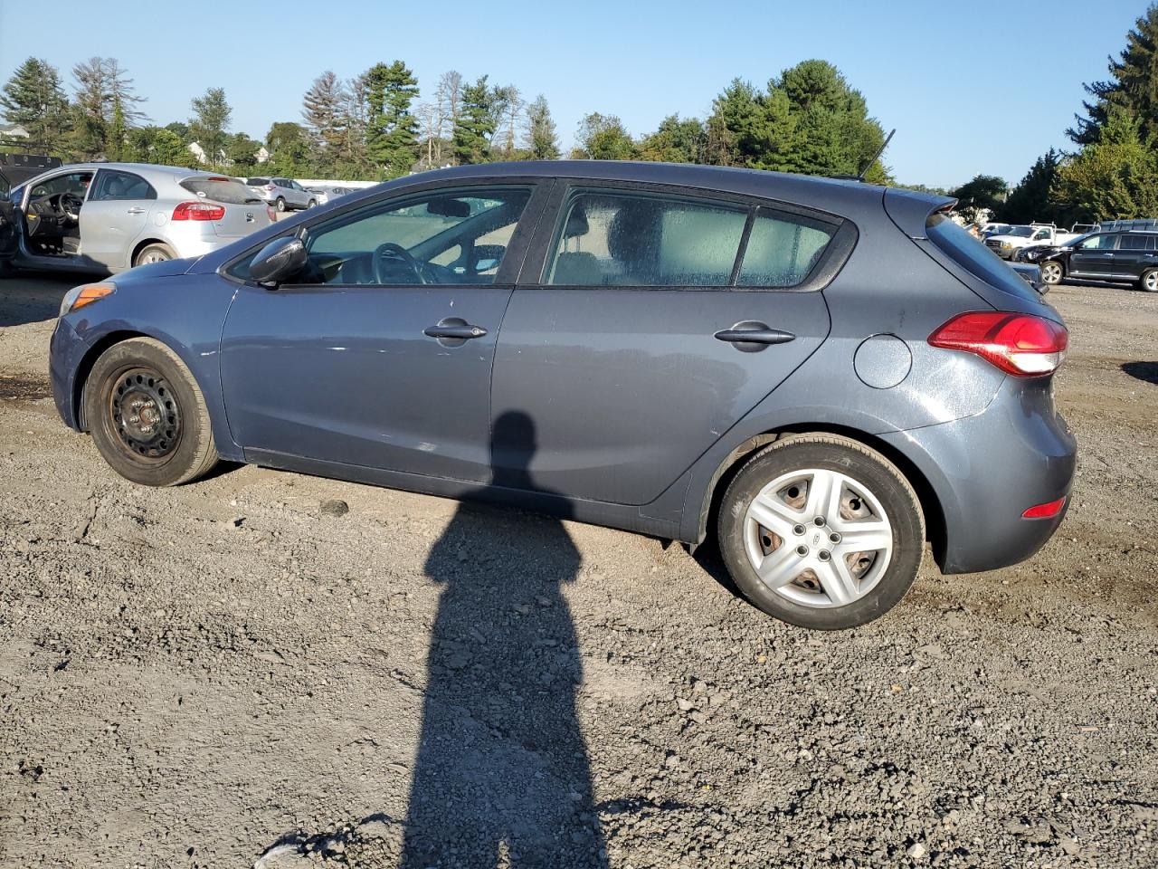 2016 KIA Forte VIN KNAFK5A89G5606171 Copart auction photo, side / front end damage thumbnail 2