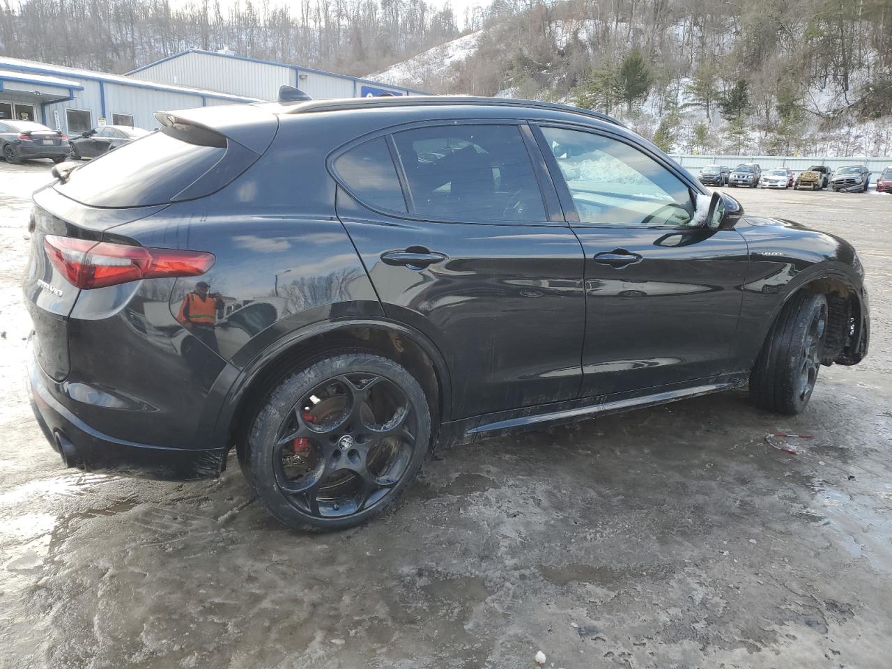 2022 Alfa Romeo Stelvio VIN ZASPAKBN2N7D49215 Copart auction photo, all over damage thumbnail 3