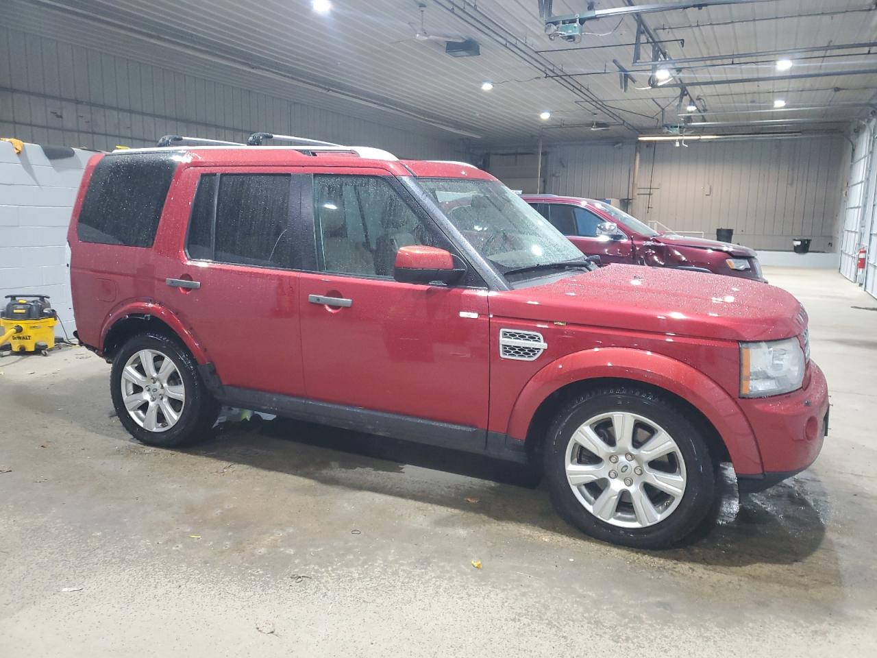 2013 Land Rover LR4 VIN SALAK2D40DA681485 Copart auction photo, rear end / minor dent/scratches damage thumbnail 4