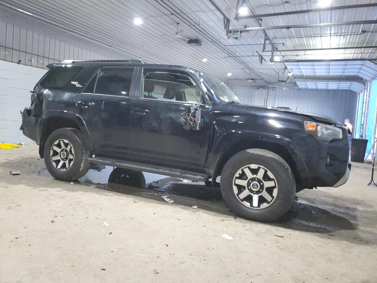 2019 Toyota 4Runner VIN JTEBU5JR8K5695191 Copart auction photo, all over / rear end damage thumbnail 4