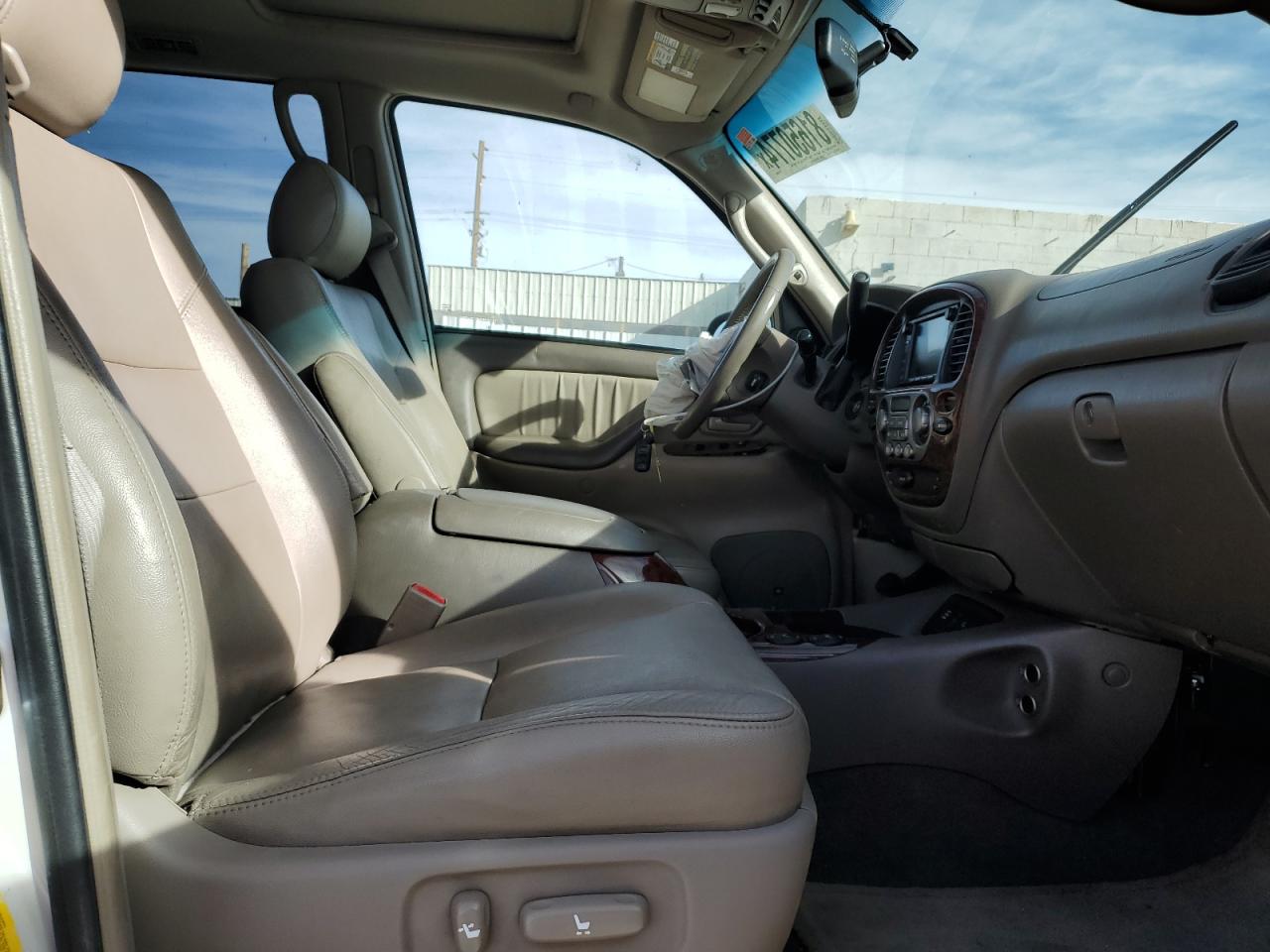 2007 Toyota Sequoia VIN 5TDZT38A37S294921 Copart auction photo, front end / side damage thumbnail 7