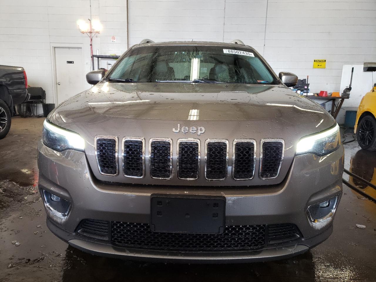 2020 Jeep Grand Cherokee VIN 1C4PJMDN2LD534154 Copart auction photo, rear end / minor dent/scratches damage thumbnail 5