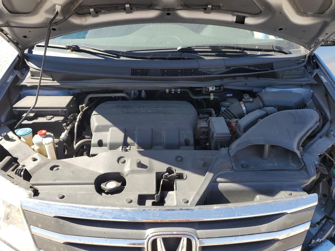 2012 Honda Odyssey VIN 5FNRL5H65CB140622 Copart auction photo, front end / minor dent/scratches damage thumbnail 13