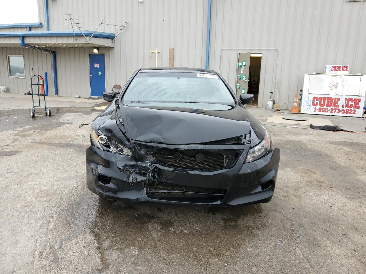 2011 Honda Accord VIN 1HGCS1B38BA011699 Copart auction photo, front end damage thumbnail 5