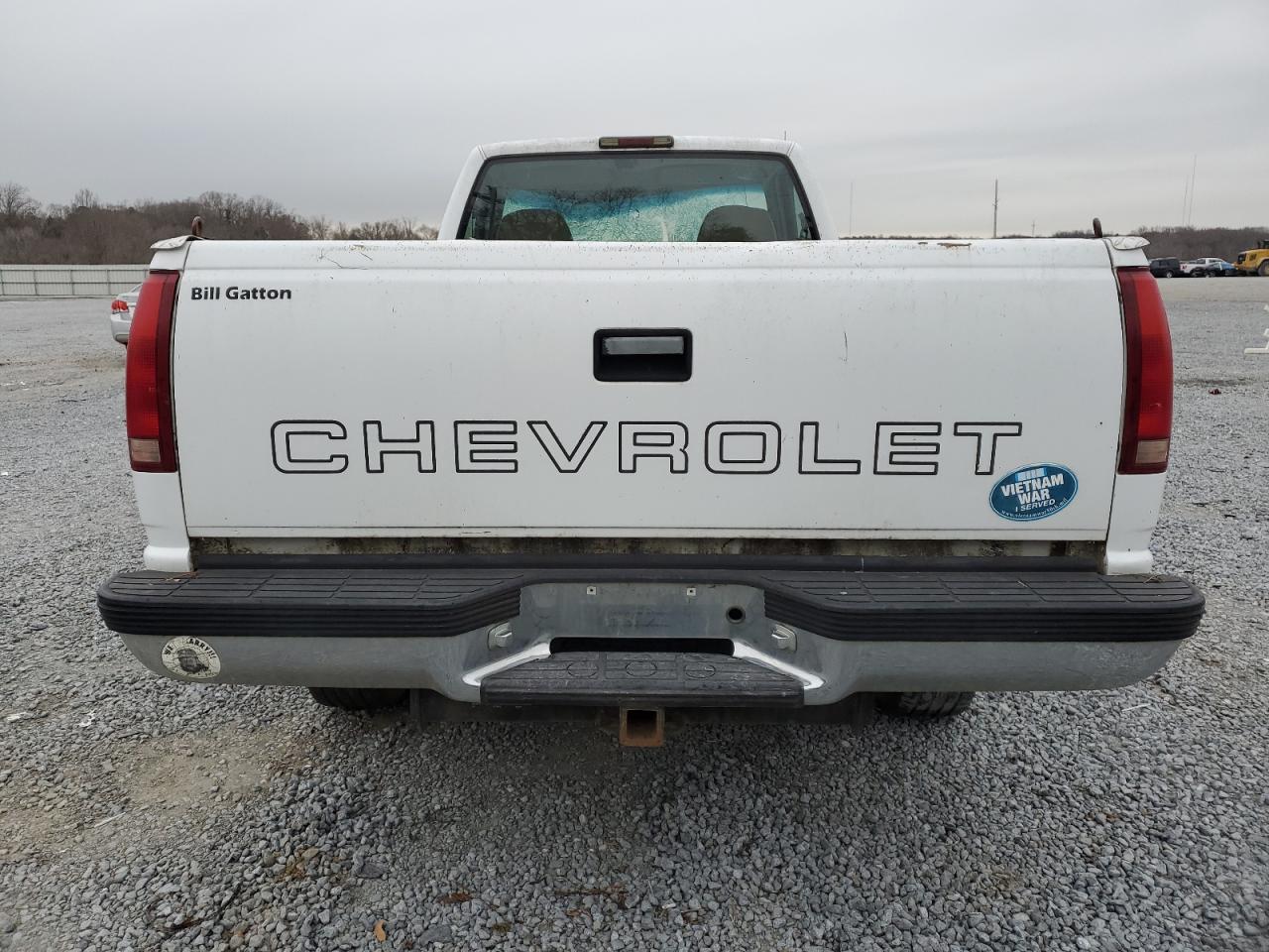 1997 Chevrolet GMT-400 VIN 1GCGC24R1VZ216131 Copart auction photo, front end / top/roof damage thumbnail 6