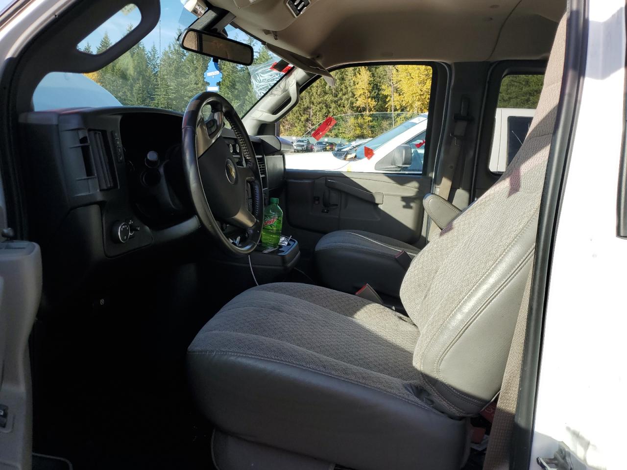 2019 Chevrolet Express VIN 1GAZGPFG6K1363036 Copart auction photo, vandalism damage thumbnail 7