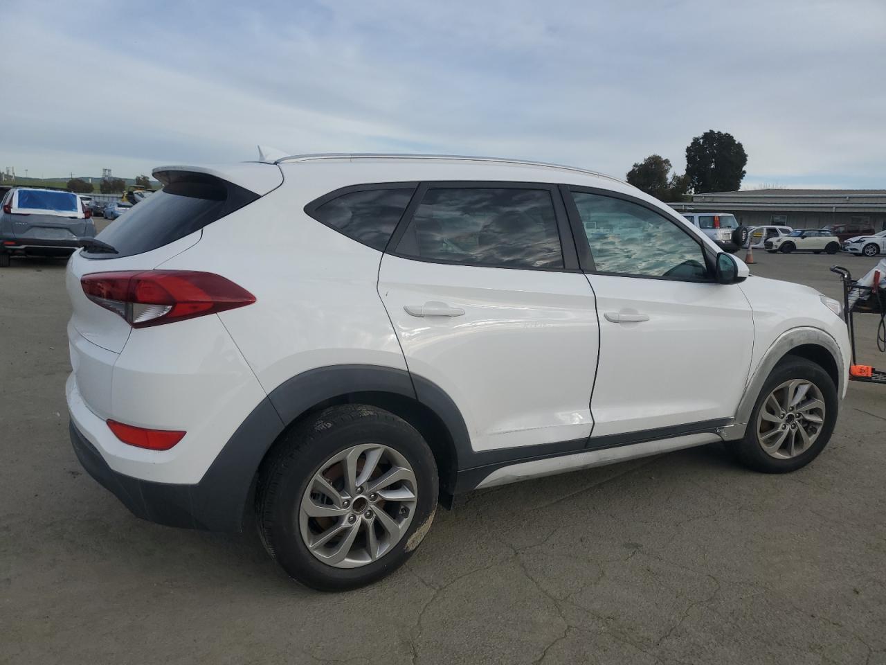 2018 Hyundai Tucson VIN KM8J33A44JU651006 Copart auction photo, vandalism / side damage thumbnail 3