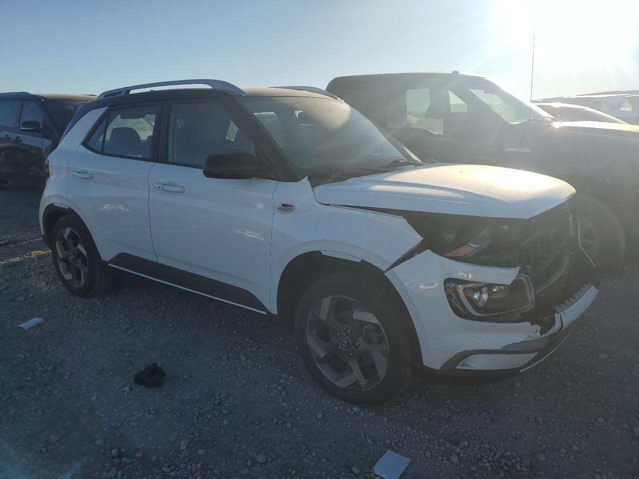 2022 Hyundai Venue VIN KMHRC8A30NU171588 Copart auction photo, front end damage thumbnail 4