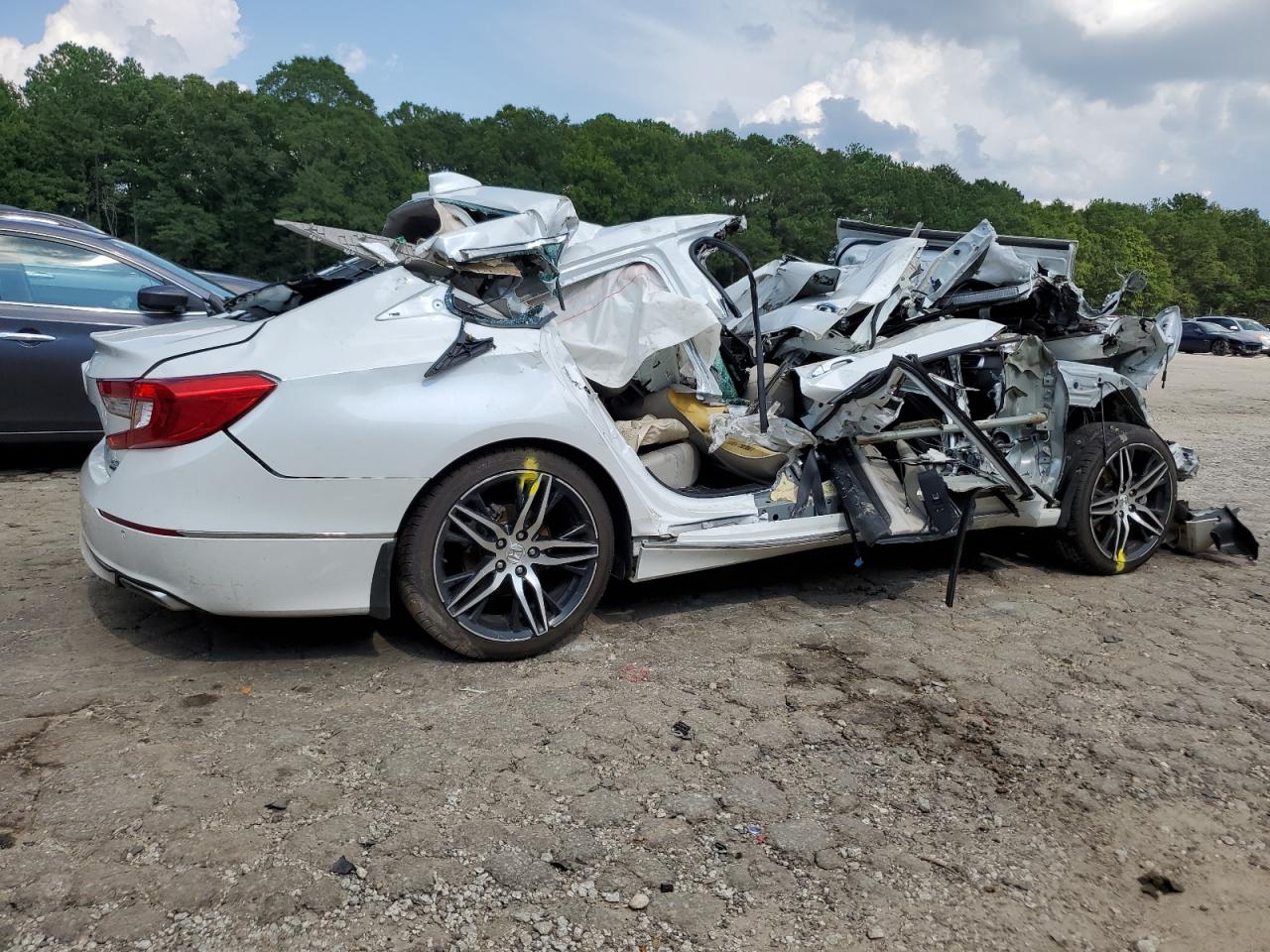 2022 Honda Accord VIN 1HGCV2F95NA000790 Copart auction photo, all over damage thumbnail 3