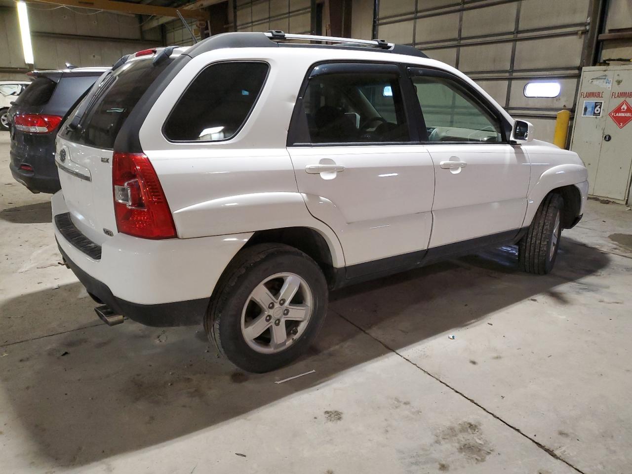 2009 KIA Sportage VIN KNDJE723497633787 Copart auction photo, mechanical / minor dent/scratches damage thumbnail 3