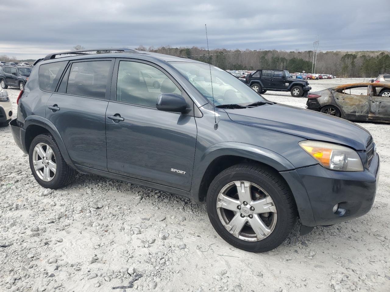 2007 Toyota RAV 4 VIN JTMZK32V475009941 Copart auction photo, rear end / front end damage thumbnail 4