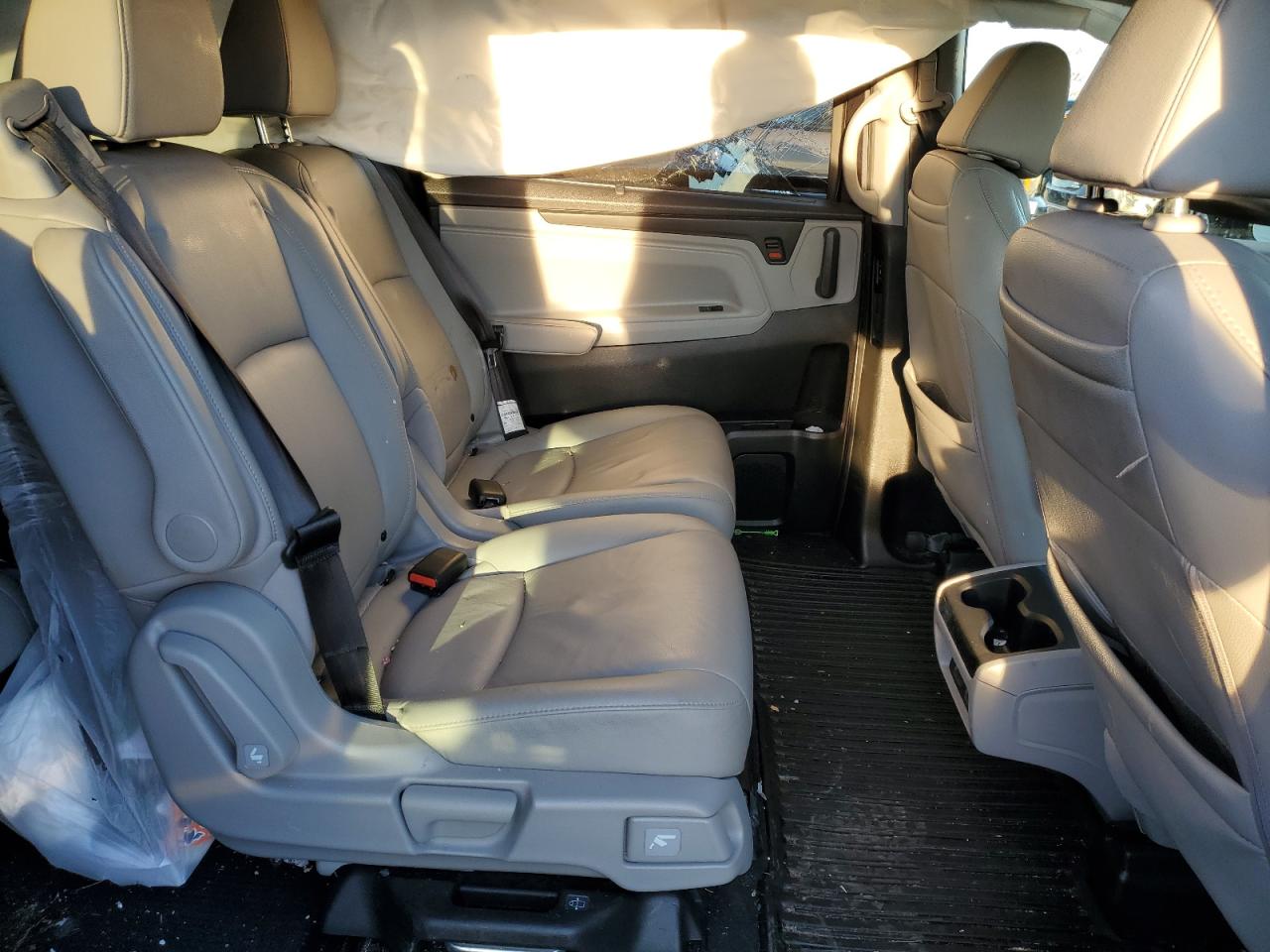 2020 Honda Odyssey VIN 5FNRL6H97LB008817 Copart auction photo, all over / minor dent/scratches damage thumbnail 11