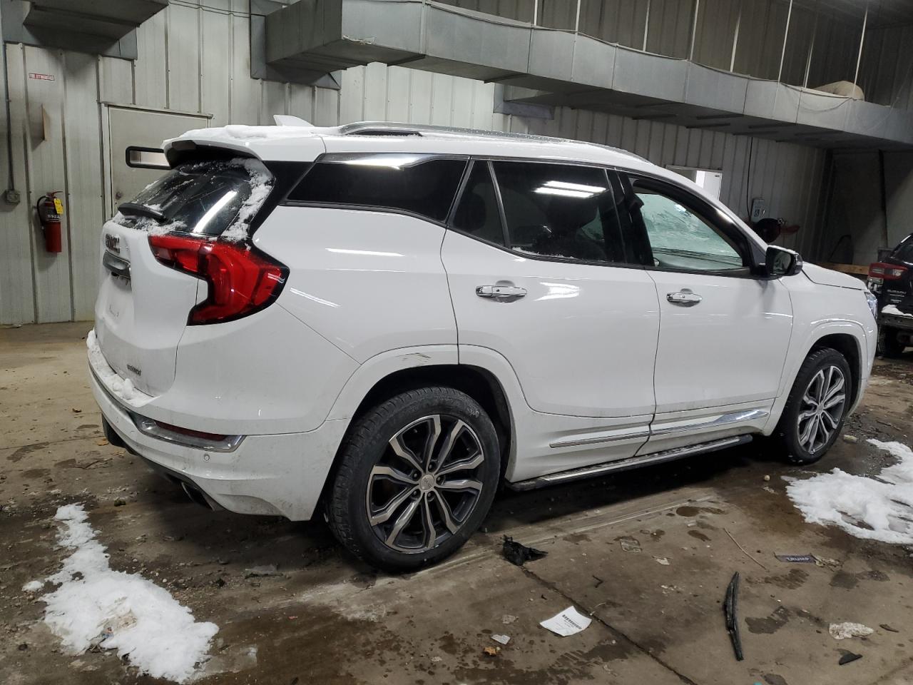 2018 GMC Terrain VIN 3GKALXEX0JL257744 Copart auction photo, front end damage thumbnail 3