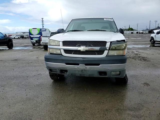 2004 Chevrolet Silverado VIN 1GCHC23104F157752 Copart auction photo, undercarriage / front end damage thumbnail 11