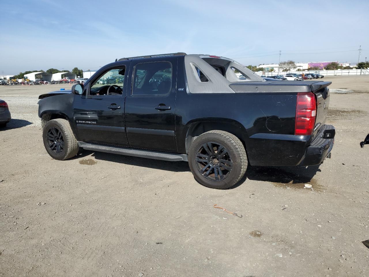 2007 Chevrolet Avalanche VIN 3GNEC12037G177820 Copart auction photo, all over damage thumbnail 2
